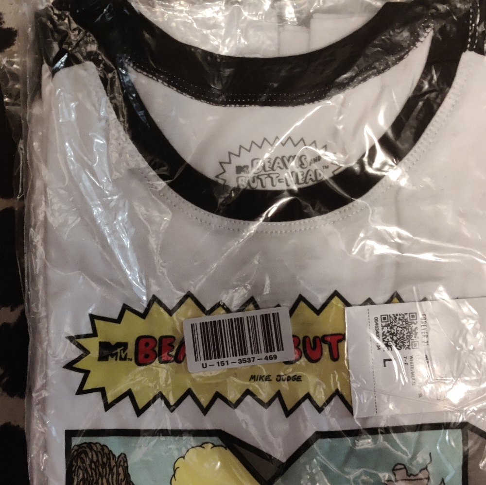 ***NWT --Beavis and Butt-Head Crop Top(MTV) - Picture 2 of 2